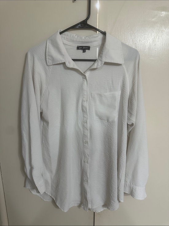 Love Tree Other - Love Tree White Textured Long Sleeve Button-Down Shirt